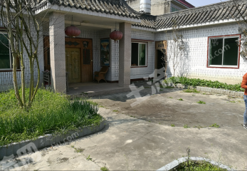 溫江壽安生態(tài)大道附近400平米農(nóng)家小院低價(jià)使用權(quán)出租（已預(yù)訂）