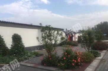 包頭九原區(qū)210國(guó)道輔路1300平農(nóng)家樂大院使用權(quán)出租