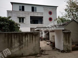 龍泉黃土鎮(zhèn)附近300平米農(nóng)家小院使用權(quán)出租