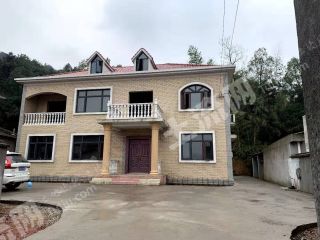 长沙雨花区300平米农家庭院使用权出租