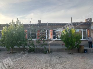 包頭九原區(qū)麻池375平米宅基地大院使用權(quán)出租