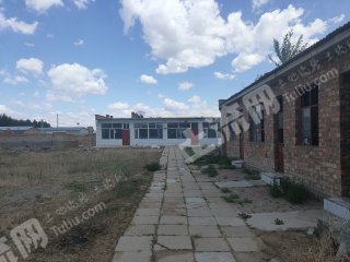 包頭九原區(qū)牛場(chǎng)3.5畝宅基地大院使用權(quán)出租