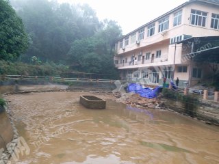 重慶巴南區(qū)2200平米度假山莊出租