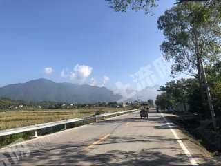 三亞尖峰2.3畝2戶宅基地靠大路邊景觀好使用權(quán)流轉(zhuǎn)