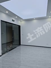 济南历下区华润置地广场318平米写字楼使用权出租，2.6元/天/㎡，可议价