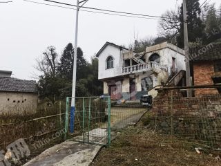 黔南龙里县 160平方米 农家庭院 使用权出租