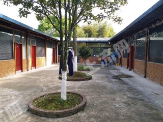 重庆巴南区60亩度假山庄使用权出租