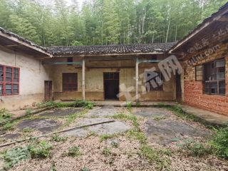 长沙岳麓区莲花镇1800平米农家庭院出租