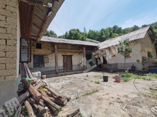 长沙  岳麓区莲花镇 320平米 农房使用权 出租