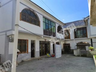 观山湖330平米农家院使用权出租