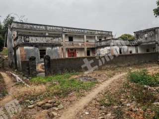 多祝两层瓦房使用权带果园经营权出租