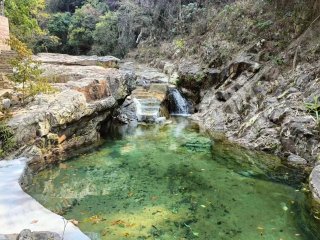 惠州25亩全新豪华精装修温泉民宿使用权出租或者转让