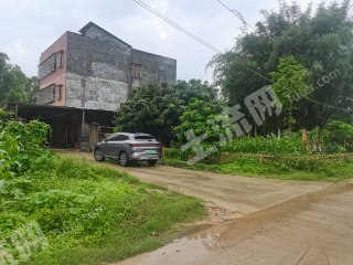 惠城區(qū)江邊3層樓房帶院子使用權(quán)流轉(zhuǎn)