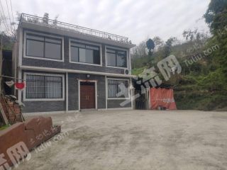 重慶北碚縉云山腳獨(dú)棟新建民房使用權(quán)流轉(zhuǎn)