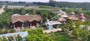 临沂兰山区白沙埠2000平方米度假山庄使用权转让