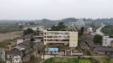 重慶長壽區(qū)500平方米廢棄學(xué)校使用權(quán)出租