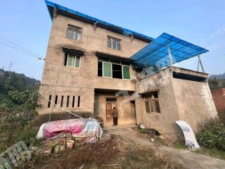 重慶巴南區(qū)340平方米農(nóng)村宅基地使用權出租