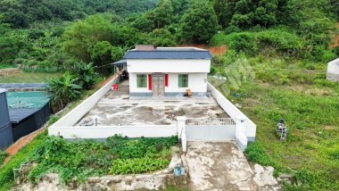 惠州秋长山上绝美350平精装小院带1.5亩活水鱼塘3万一年